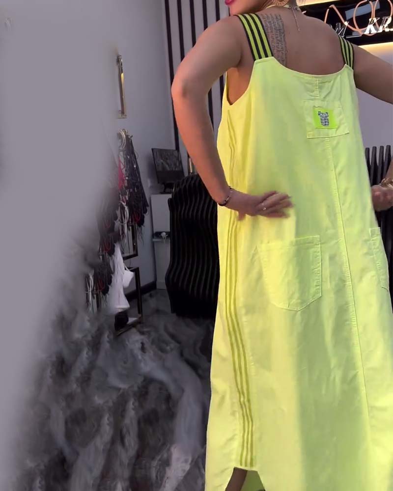 Lässiges Kleid mit abnehmbaren Trägern