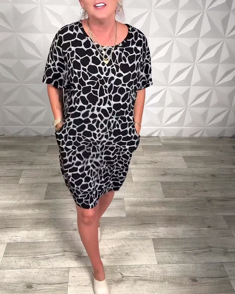 Lässiges bedrucktes Kleid mit Rundhalsausschnitt