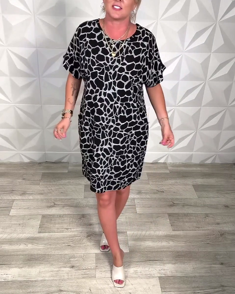 Lässiges bedrucktes Kleid mit Rundhalsausschnitt