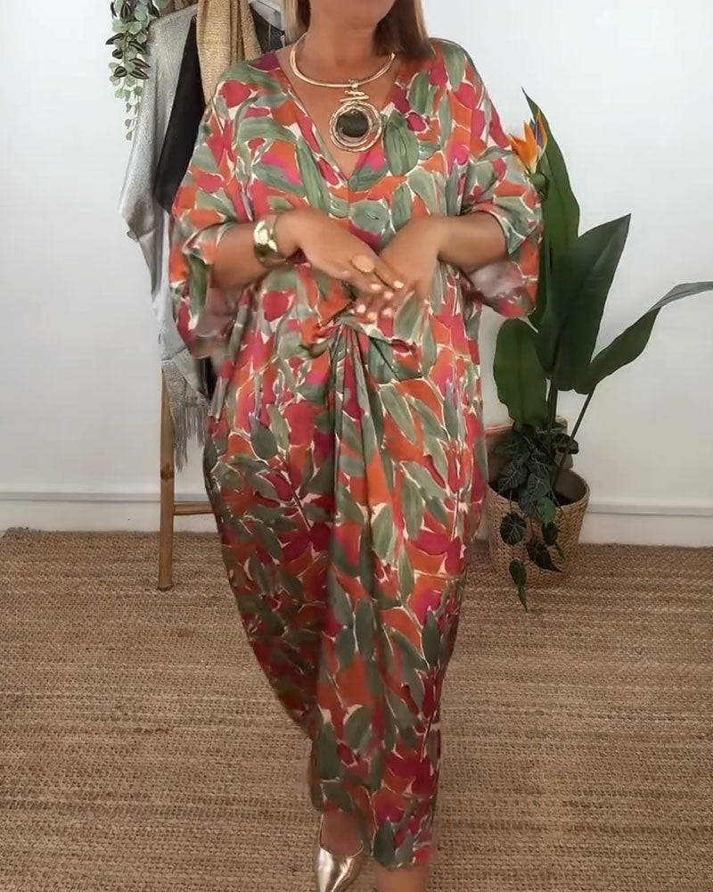 V-Ausschnitt Kleid mit gedrehtem Druck