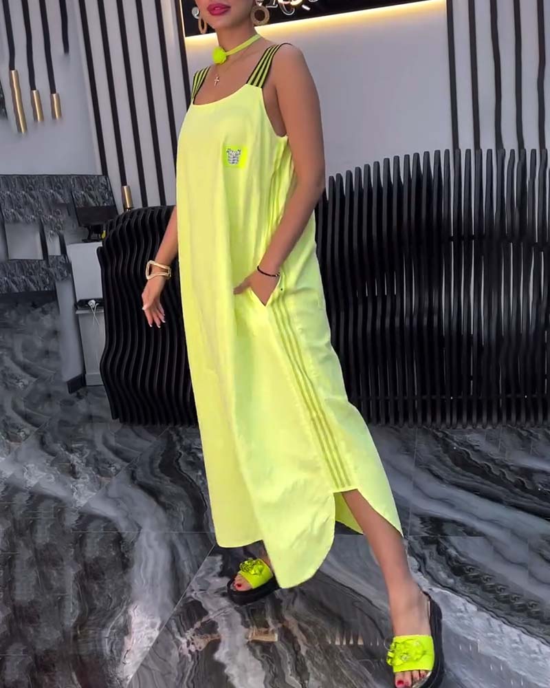 Lässiges Kleid mit abnehmbaren Trägern