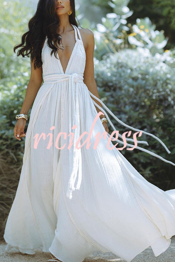 Skye – Drapiertes Maxikleid aus Leinenmischung mit tiefem V-Ausschnitt, Neckholder und rückenfreiem Überzug