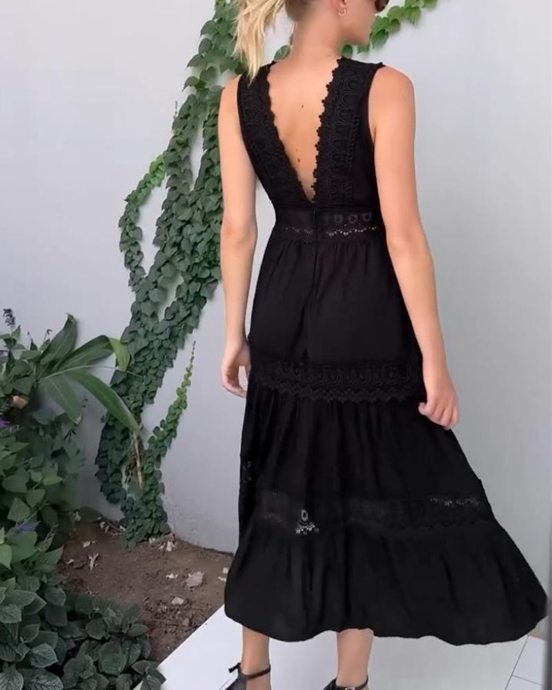 Clara | Spitzenkleid mit V-Ausschnitt